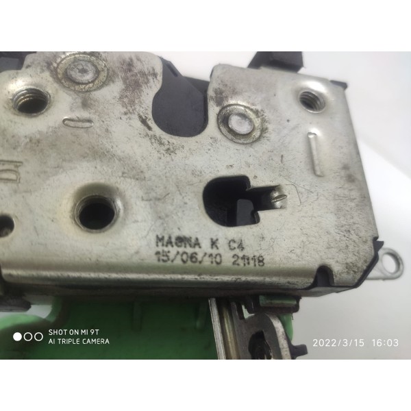 Fechadura Linea Traseira Direita 2009 2010 2011 2012/2014