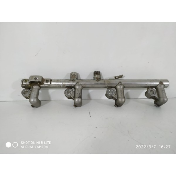 Flauta Injetora Mercedes C180 C200 Cgi 2011 2012