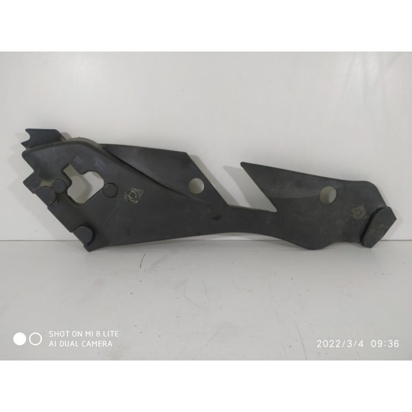 Suporte Guia Farol Mercedes C180 C200 Dir 07/14 A2048261424