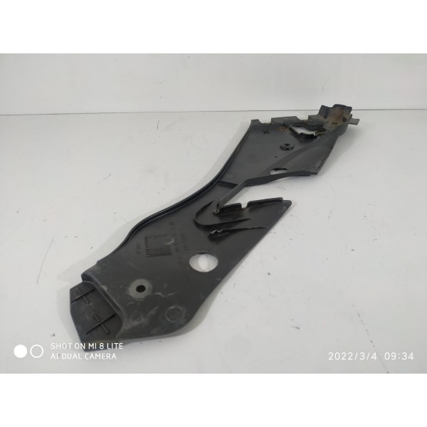 Guia Farol Mercedes C180 C200 Esquerdo 2007 2014 A2048261324