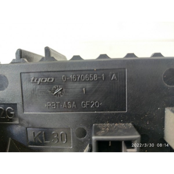 Caixa Fusíveis Mercedes C180 C200 Ext 2008 2014 / 12047