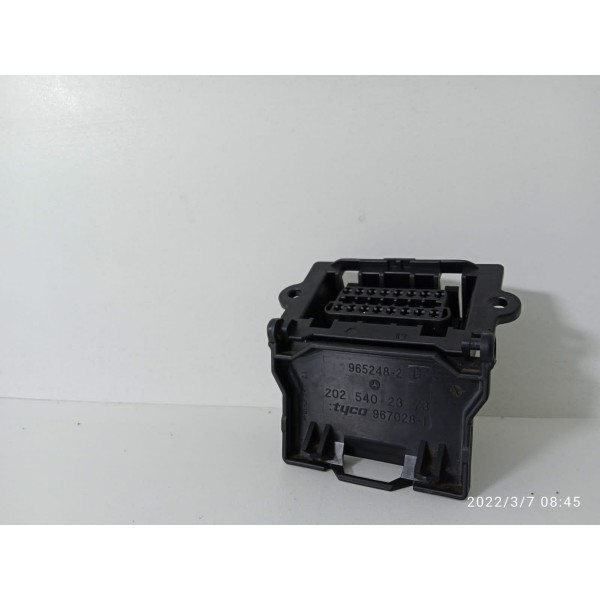 Conector Obd Mercedes C180 C200 2008 2014 2025402373