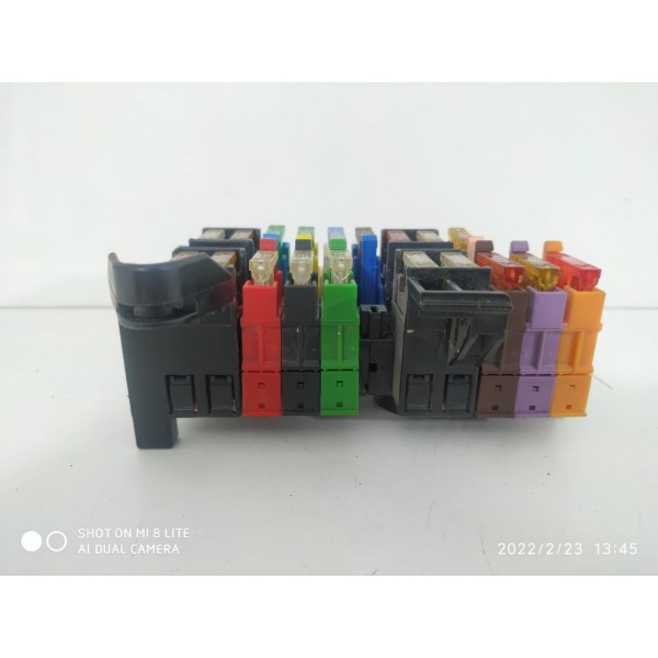 Caixa Fusíveis Mercedes Slk200 C180 Clc200 2035400050