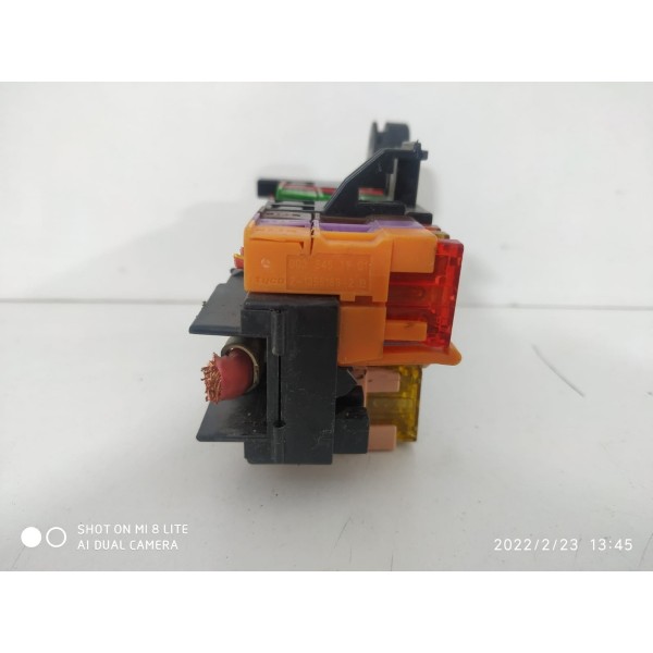 Caixa Fusíveis Mercedes Slk200 C180 Clc200 2035400050