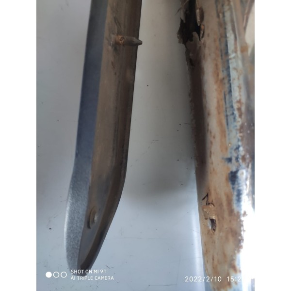 Par Estribo Amarok 2.0 2010/2019 Detalhe No Esquerdo Cromado