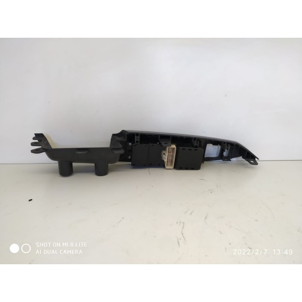 Botao Comando Vidro Captiva Dianteiro Esquerdo 202005436