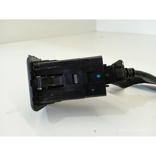 Entrada Auxiliar Usb Jeep Compass 2017 2023 Preto