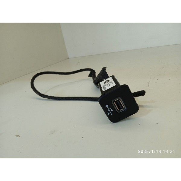 Entrada Auxiliar Usb Jeep Compass 2017 2023 Preto