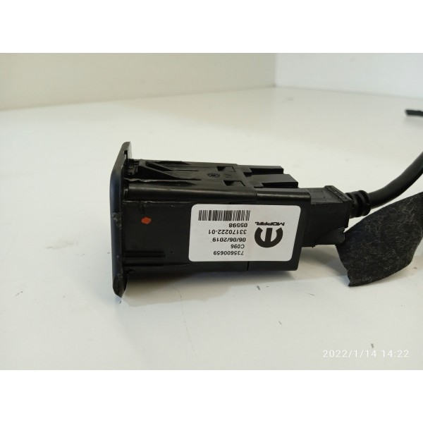 Entrada Auxiliar Usb Jeep Compass 2017 2023 Preto