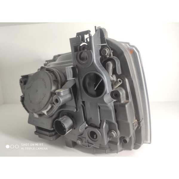 Farol Range Rover Sport Direito Xenon 2008/2013 23782600r Direito/passageiro