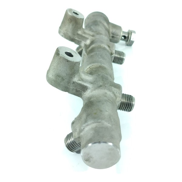 Flauta Bicos Amarok V6 Esquerda 2017/2023 069130089dn