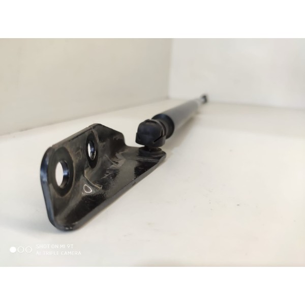 Amortecedor Tampa Traseira Suzuki Sx4 2011