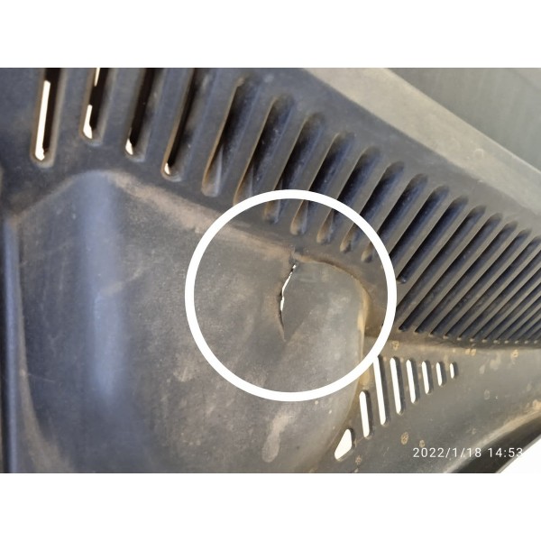 Grade Parabrisa Suzuki Sx4 Direita 2011 Orig Preta Fosco