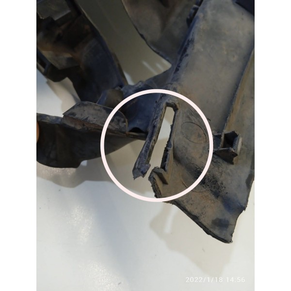 Grade Parabrisa Suzuki Sx4 Direita 2011 Orig Preta Fosco