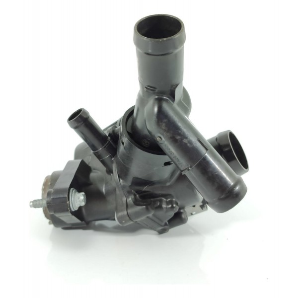 Valvula Termostatica Mercedes Gla200 Cla A A2702000615