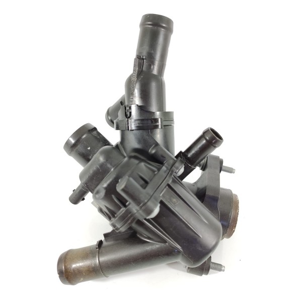 Valvula Termostatica Mercedes Gla200 Cla A A2702000615