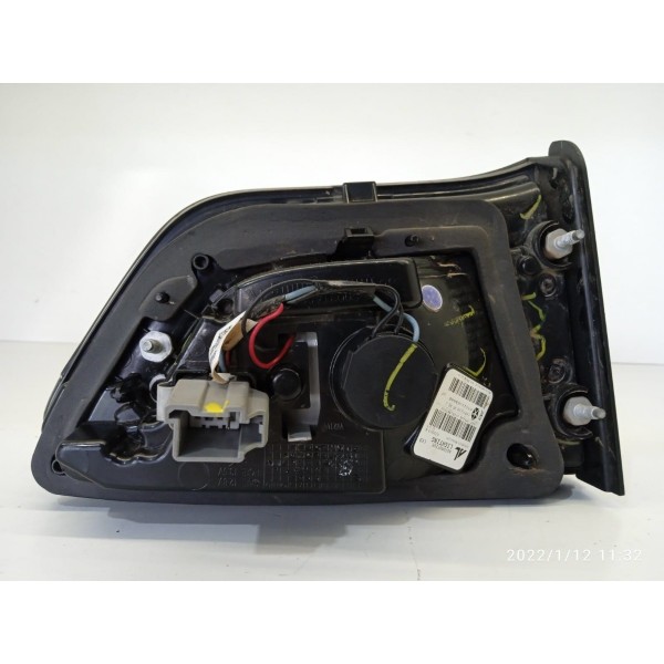 Lanterna Compass Direita Tampa Tras 2018/2021 55112684ab Direito/passageiro Vermelho