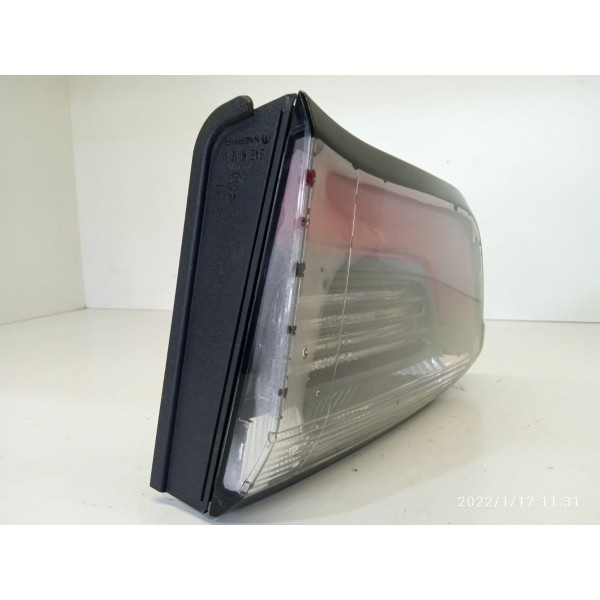 Lanterna Compass Direita Tampa Tras 2018/2021 55112684ab Direito/passageiro Vermelho