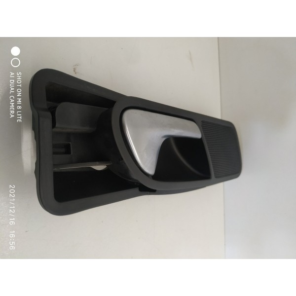 Macaneta Interna Tiguan Traseira Direita 2010 2016 Orig Cromado Traseira