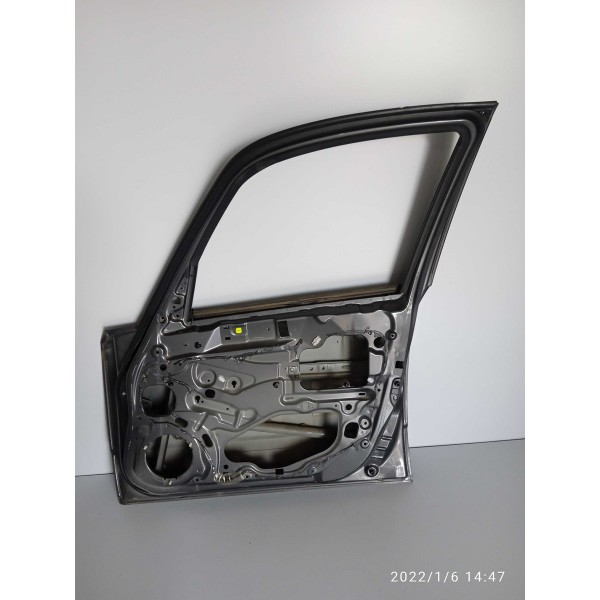 Porta Suzuki Sx4 Dianteira Direita 2009/2012 Detalhe Dianteira Direita Cinza