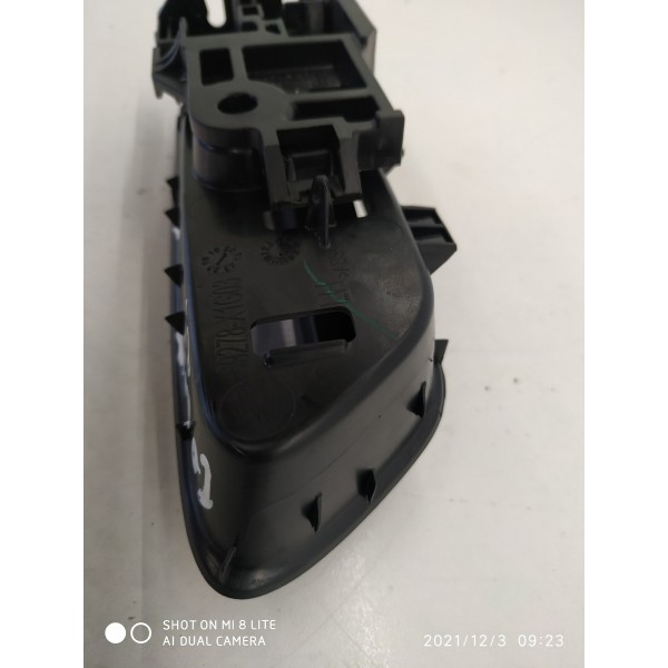 Macaneta Interna Corolla Esquerda 2019/2024 6927402200