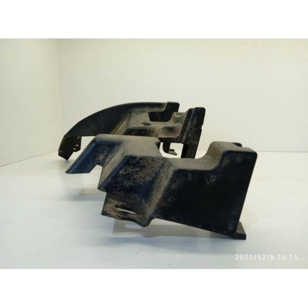 Guia Parachoque Toro 2016 2019 2024 Tras Esq Detalhe