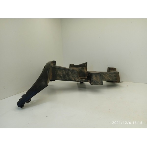 Guia Parachoque Toro 2016 2019 2024 Tras Esq Detalhe