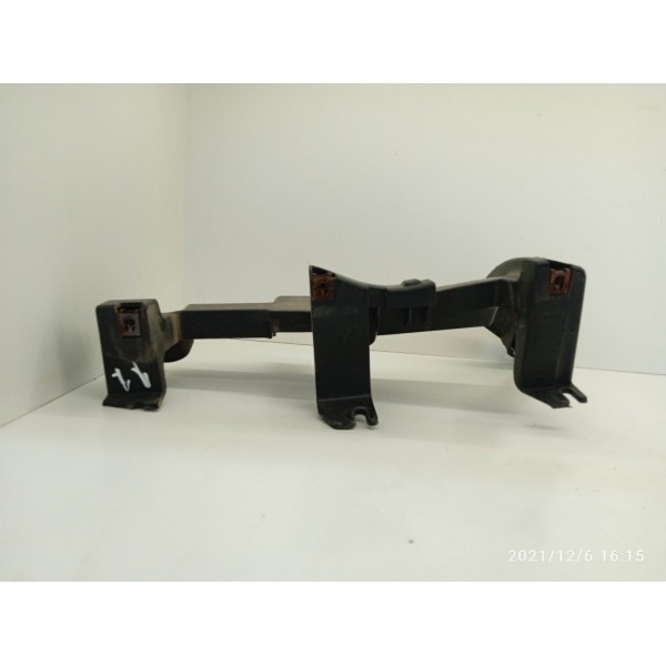 Guia Parachoque Toro 2016 2019 2024 Tras Esq Detalhe