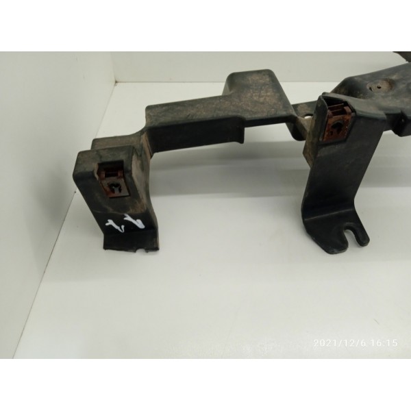 Guia Parachoque Toro 2016 2019 2024 Tras Esq Detalhe