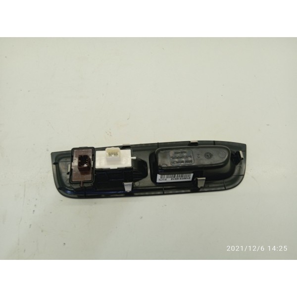 Botao Vidro Trava Toro Dianteiro Direit 2016/2022 1002316510