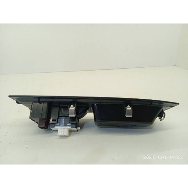 Botao Vidro Trava Toro Dianteiro Direit 2016/2022 1002316510