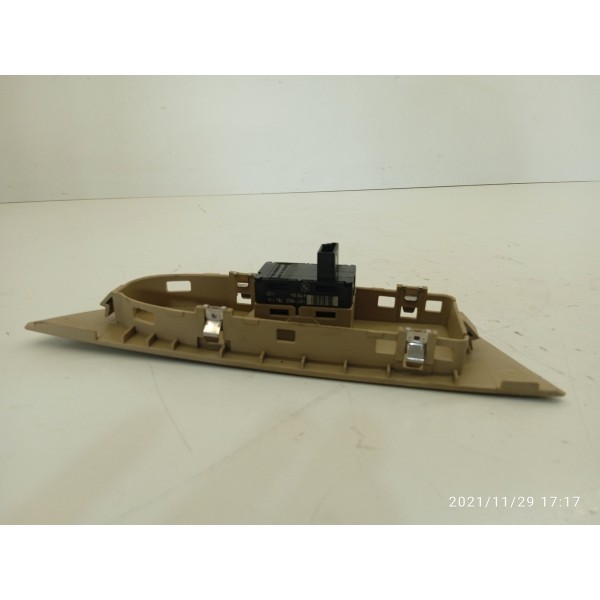 Botao Comando Vidro Dianteiro Direito X1 2010/2015