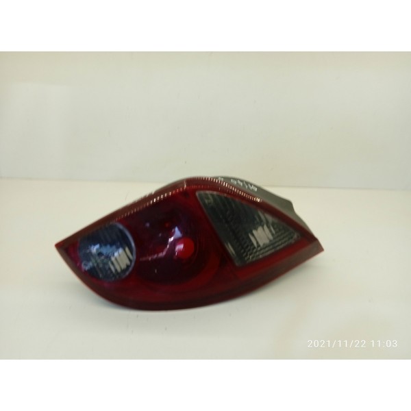 Lanterna Celta 2015 Direita Fume Original