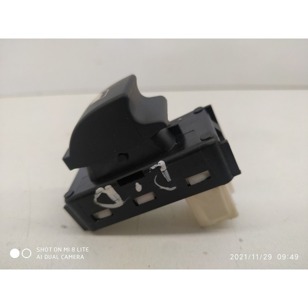 Botao Vidro Cactus Dianteiro Direito 2018 A 2024 Orig