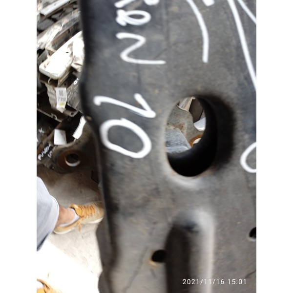 Alma Parachoque Kyron 2010 A 2014 Diant Det/7832