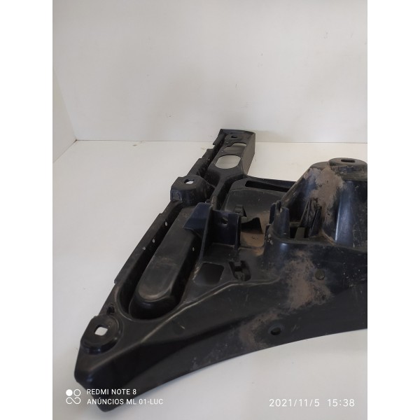 Guia Parachoque Bmw 645ci Traseiro Direito 51127008840