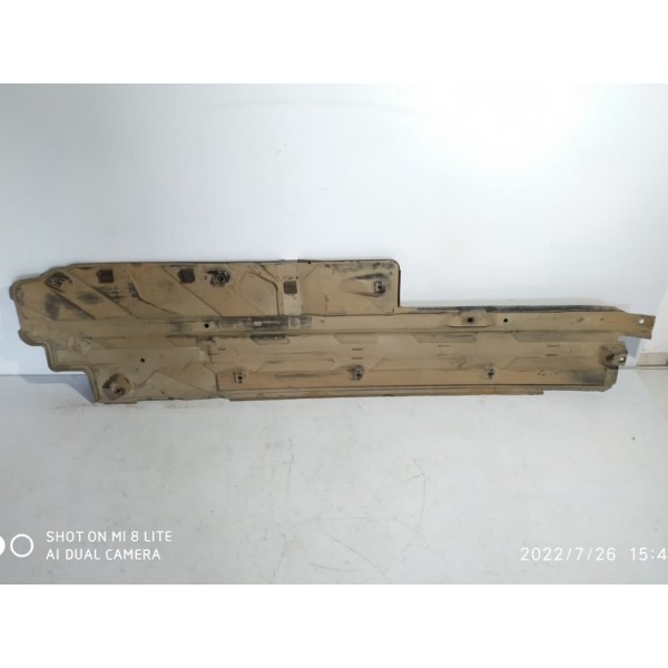 Protecao Assoalho C180 C200 Direito 2008/2014 A2046100208