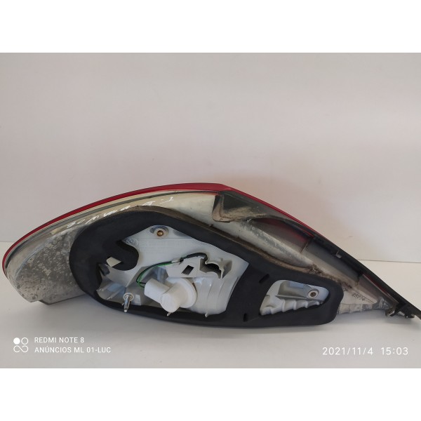 Lanterna Bmw 645ci 645i Direita 2005  63216911892 Direito/passageiro Vermelho