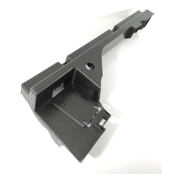 Acabamento Porta Malas Mercedes Gla200 250 Direito