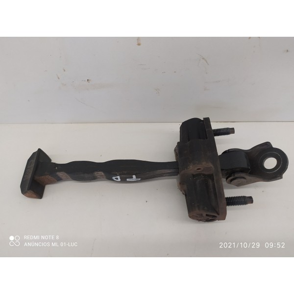 Limitador Porta Tracker Traseiro Direito 2020 2021 3034 Orig