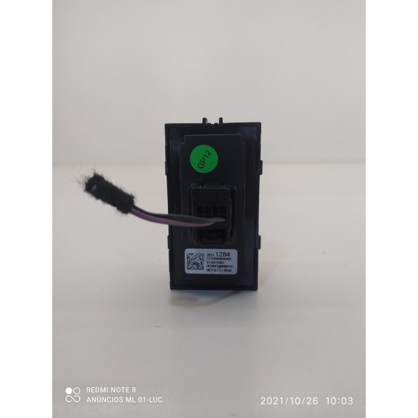 Botao Vidro Tracker  Dianteiro Direito 2020/2024 Orig