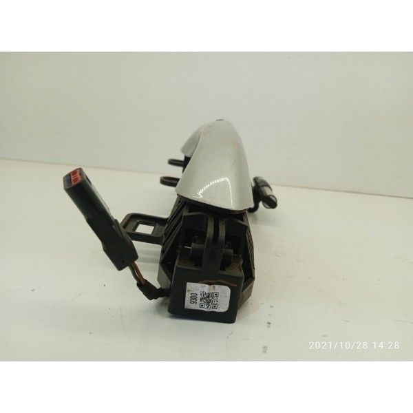 Maçaneta Externa Tracker Dianteir Direita C Sensor 2020/2024 Prateado Dianteira