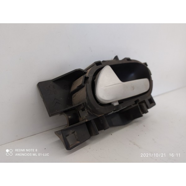 Maçaneta Interna Peugeot 208 Traseira Esquerda2014 A 2019 Cromado Traseira