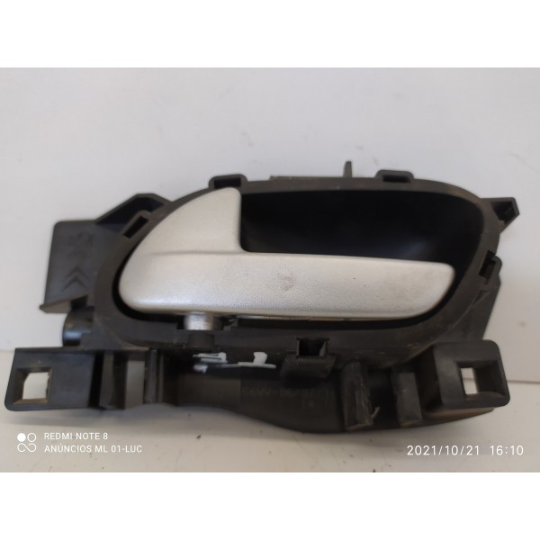 Maçaneta Interna Peugeot 208 Traseira Esquerda2014 A 2019 Cromado Traseira