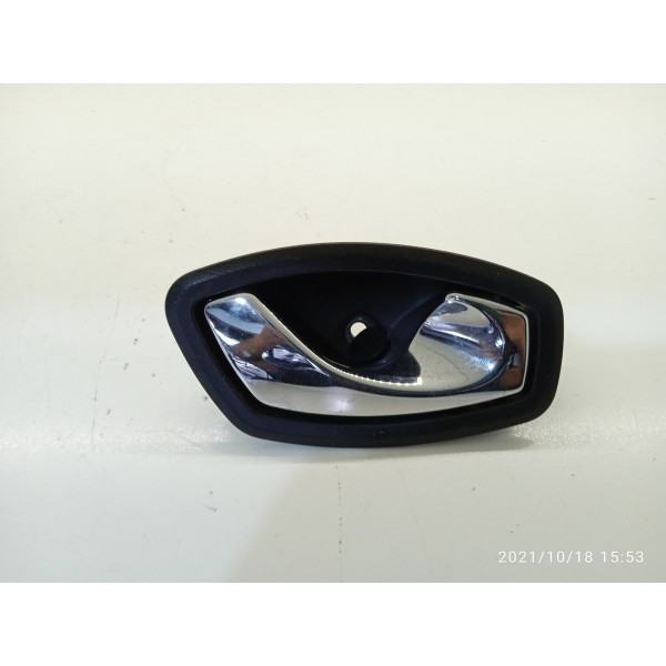 Macaneta Interna Fluence Direita 2011 2012 A 2017 826720001 Cromado Dianteira/traseira