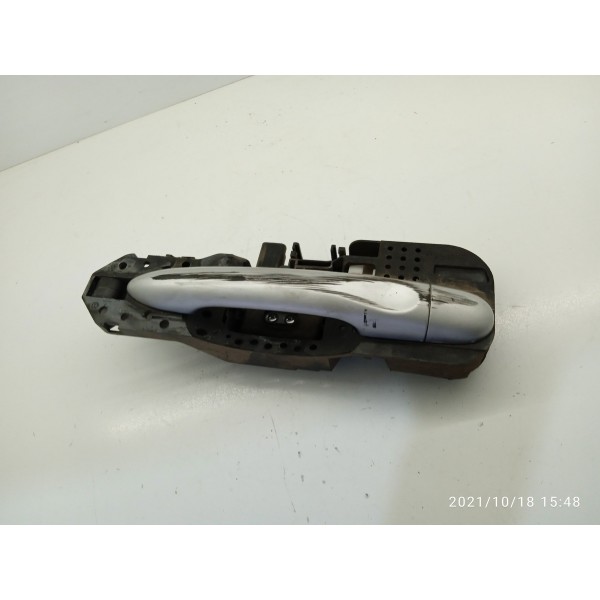 Macaneta Externa Fluence Dianteira Direita 2011 2013 2017 Prateado Dianteira