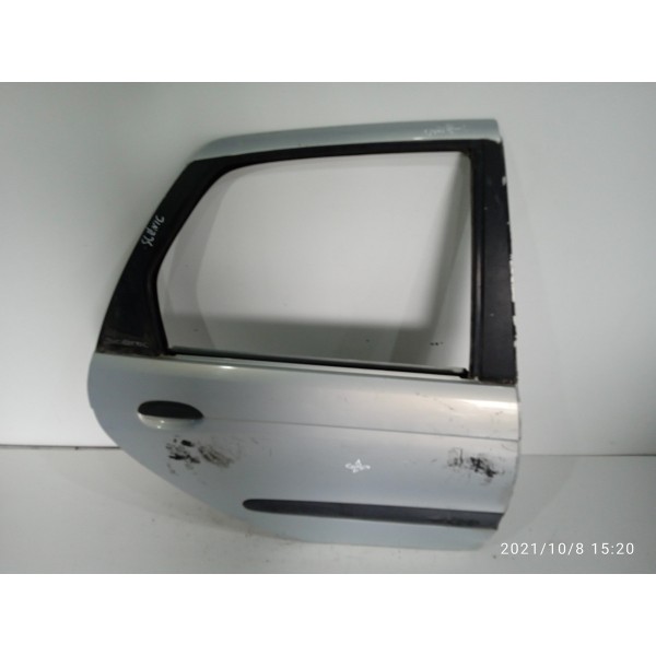 Porta Renault Scenic Traseira Direita 1999/2010 Detalhes Traseira Direita Prateado