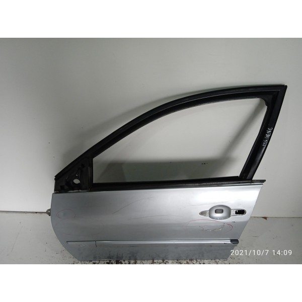Porta Megane Dianteira Esquerda 2008 2009 2010 2011 2013 Det Dianteira Esquerda Prateado