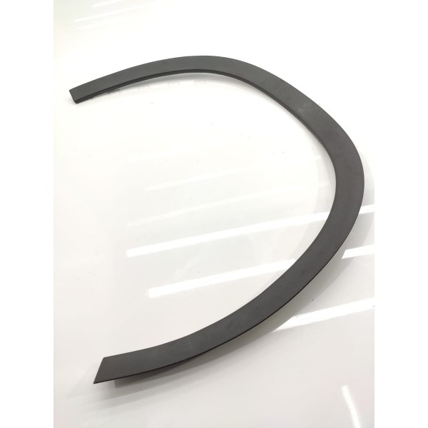 Moldura Friso Paralama Mercedes Gla200 Esquerdo 2015/2020 Preto