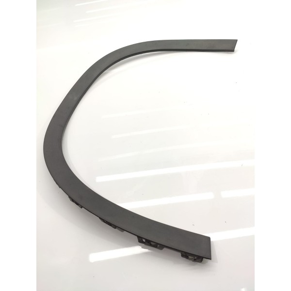 Moldura Friso Paralama Mercedes Gla200 Esquerdo 2015/2020 Preto